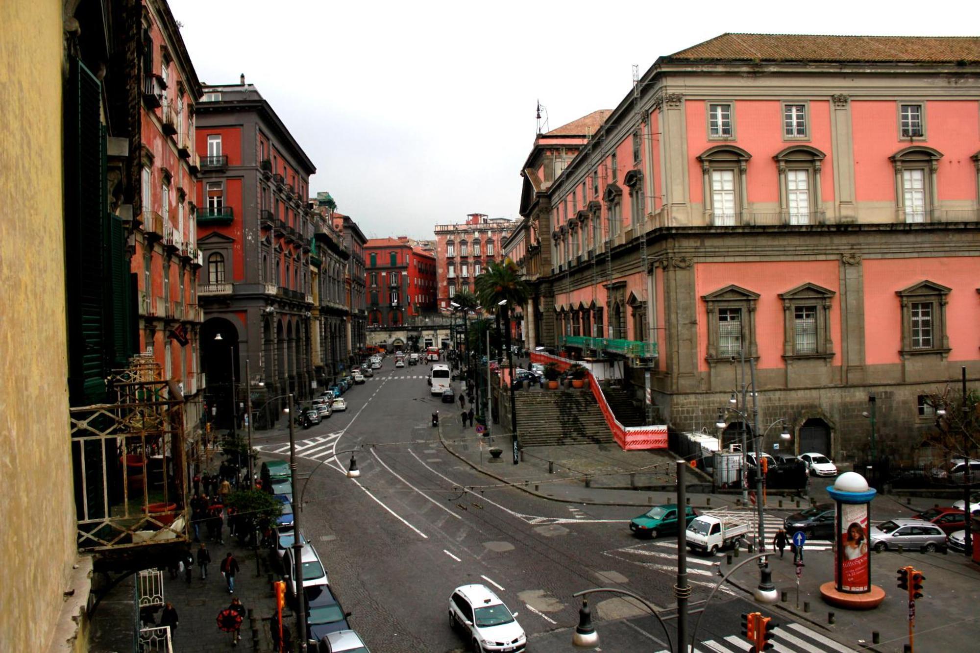 Al 68 Di Piazza Cavour Bed and Breakfast Νάπολη Εξωτερικό φωτογραφία